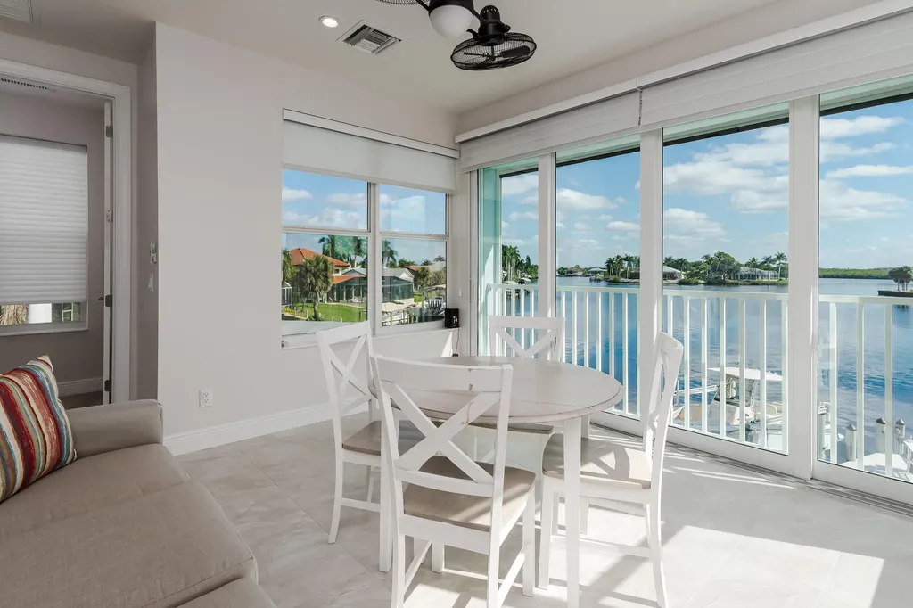 121 Newport Drive Naples FL 34114