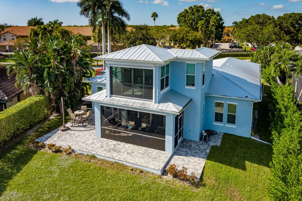 121 Newport Drive Naples FL 34114