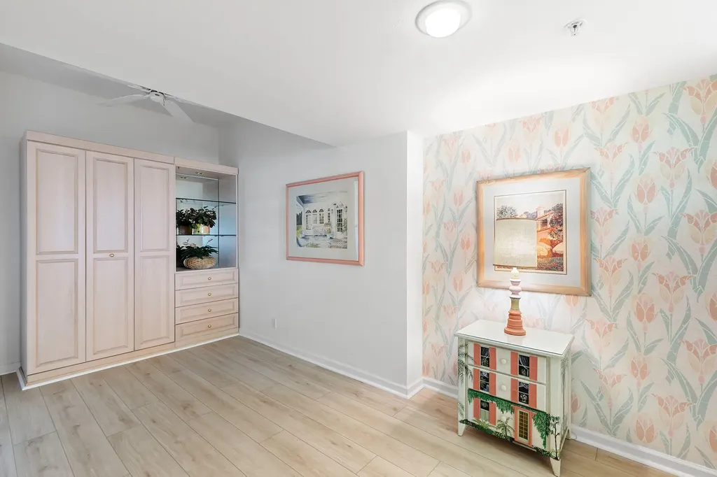 990 Cape Marco Marco Island FL 34145