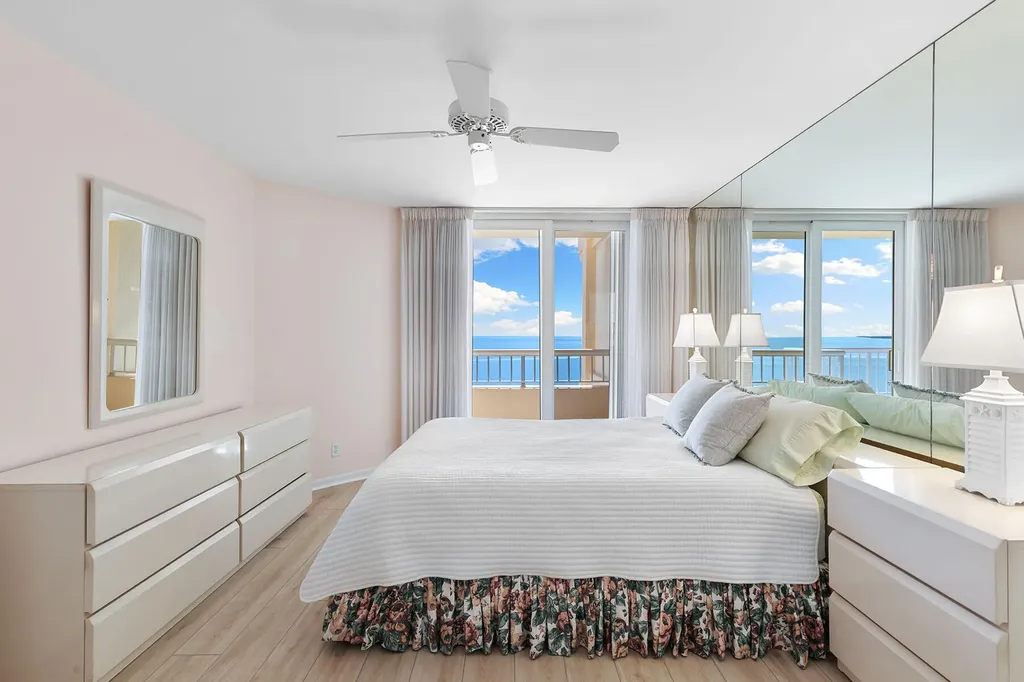 990 Cape Marco Marco Island FL 34145