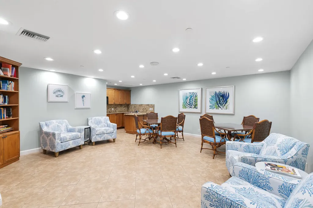 990 Cape Marco Marco Island FL 34145