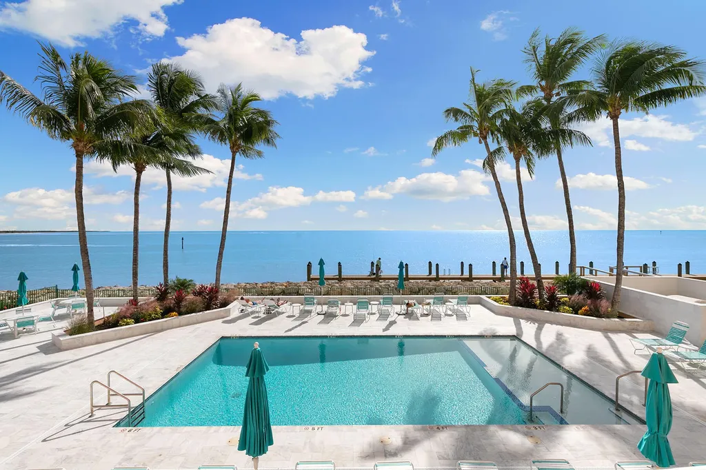 990 Cape Marco Marco Island FL 34145