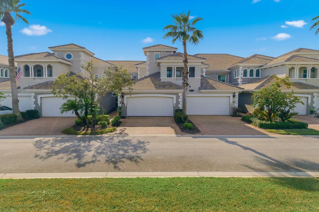 9233 Museo Circle Naples FL 34114