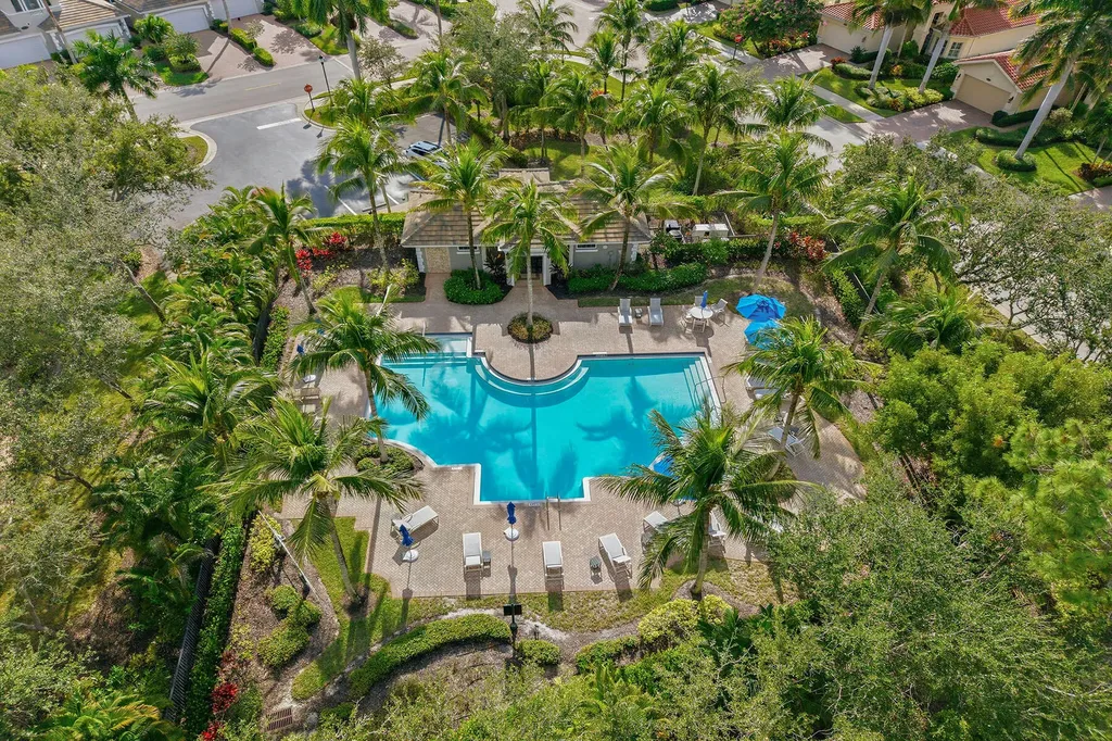 9233 Museo Circle Naples FL 34114