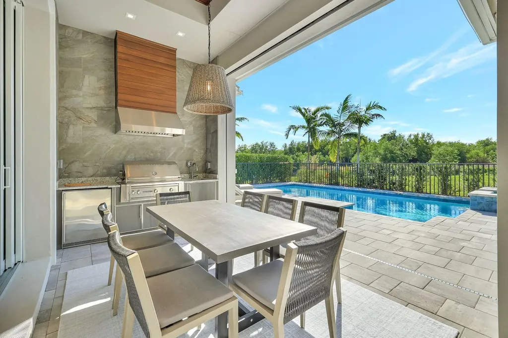 3344 Kumamoto Lane Naples FL 34114