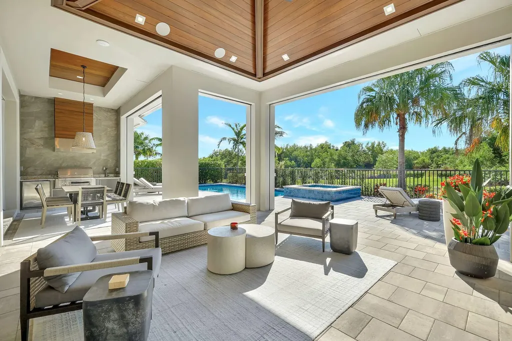 3344 Kumamoto Lane Naples FL 34114