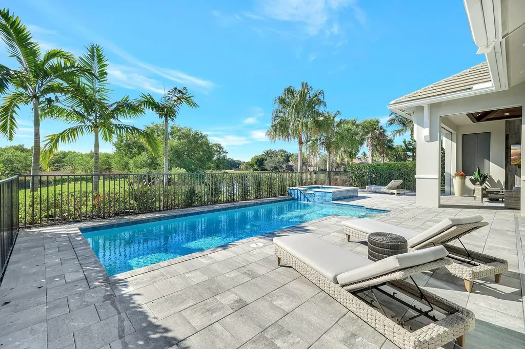 3344 Kumamoto Lane Naples FL 34114