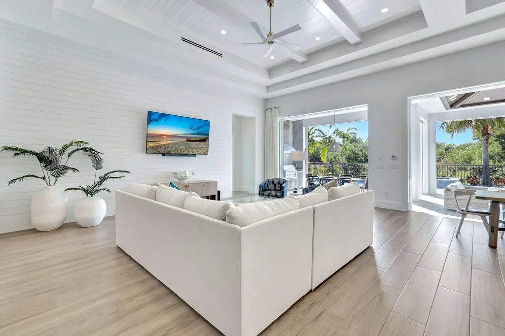 3344 Kumamoto Lane Naples FL 34114