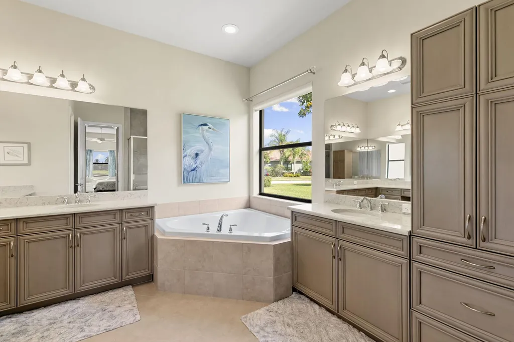 2845 Cinnamon Bay Circle Naples FL 34119