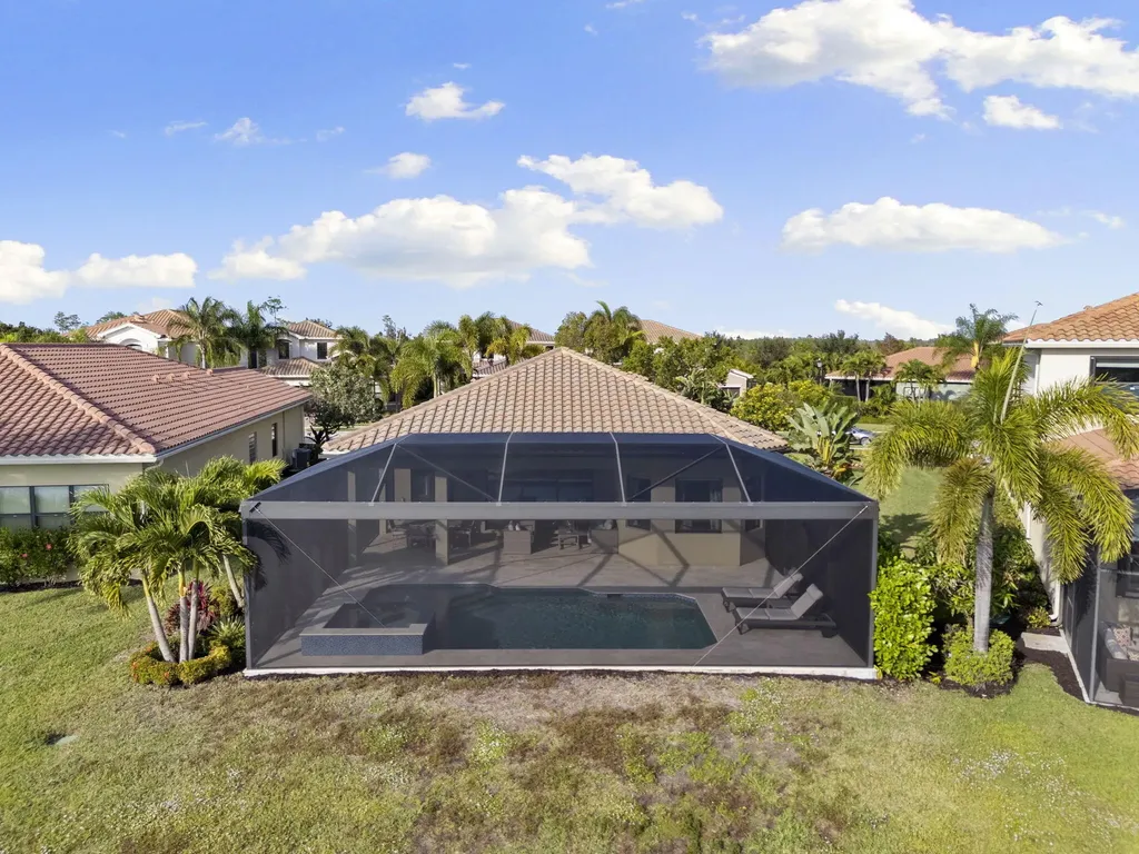 2845 Cinnamon Bay Circle Naples FL 34119