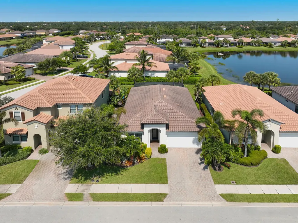 4613 Abaca Circle Naples FL 34119