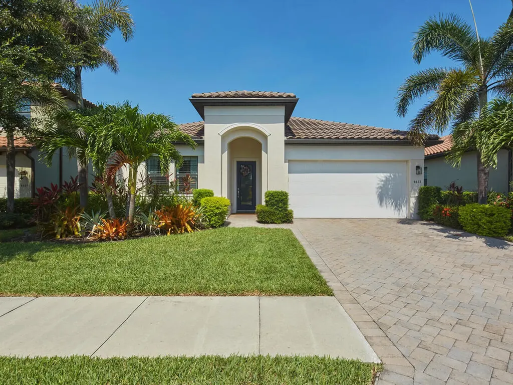 4613 Abaca Circle Naples FL 34119