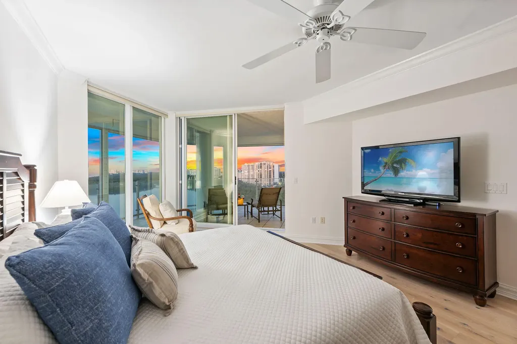 60 Seagate Drive Naples FL 34103