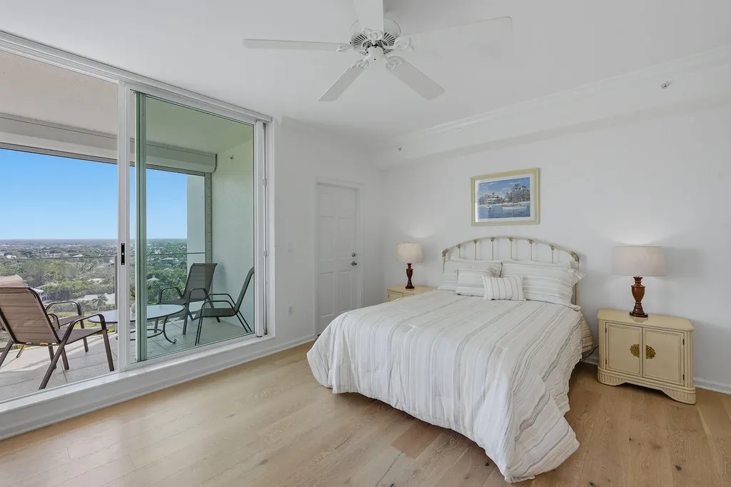 60 Seagate Drive Naples FL 34103