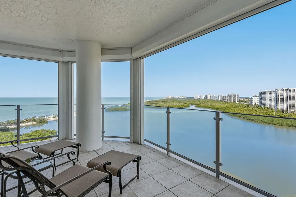 60 Seagate Drive Naples FL 34103