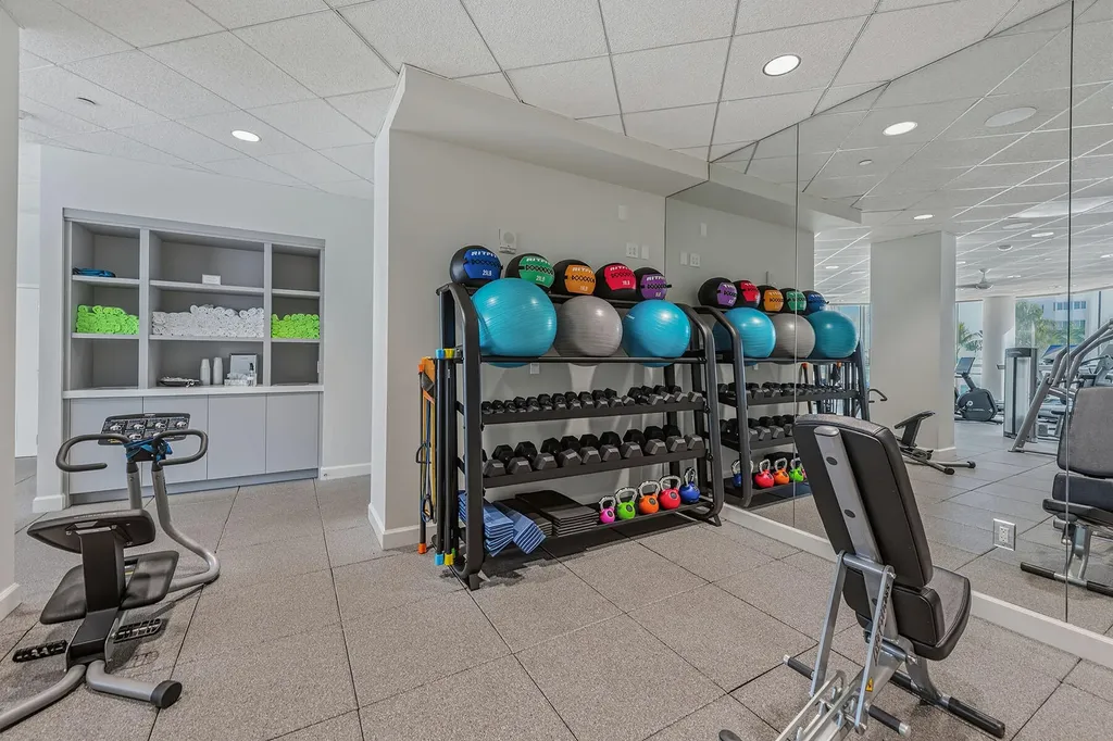 60 Seagate Drive Naples FL 34103