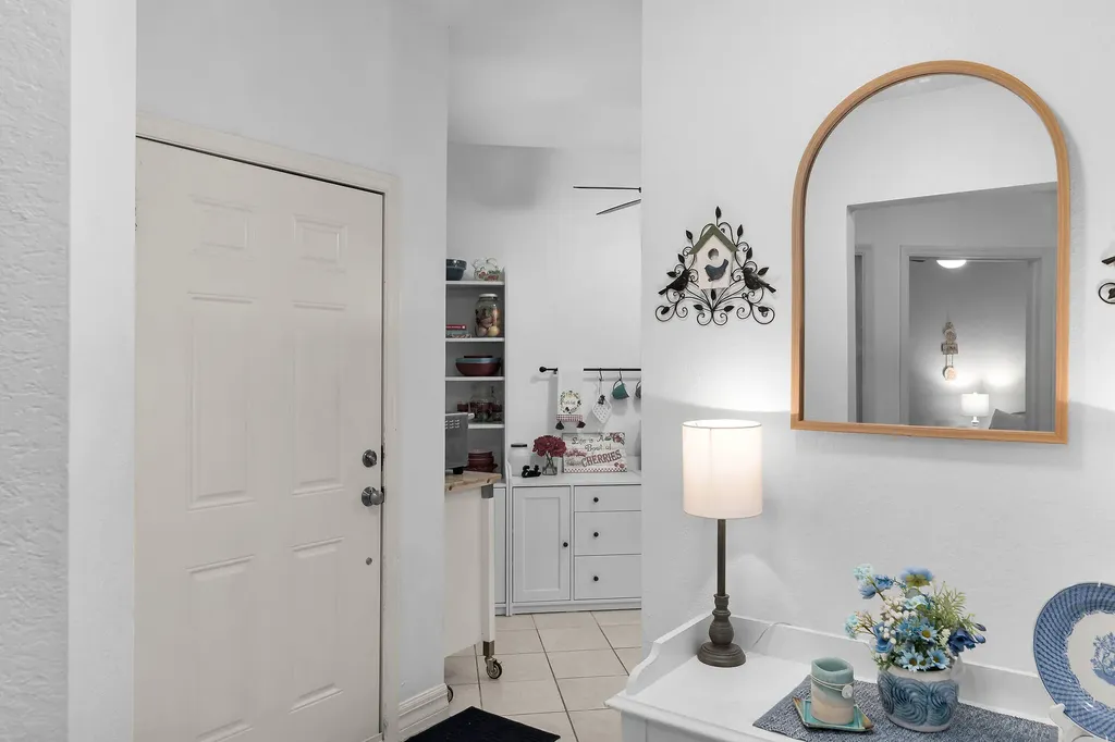 350 Newport Drive Naples FL 34114