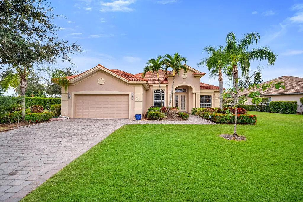 8264 Potomac Lane Naples FL 34104