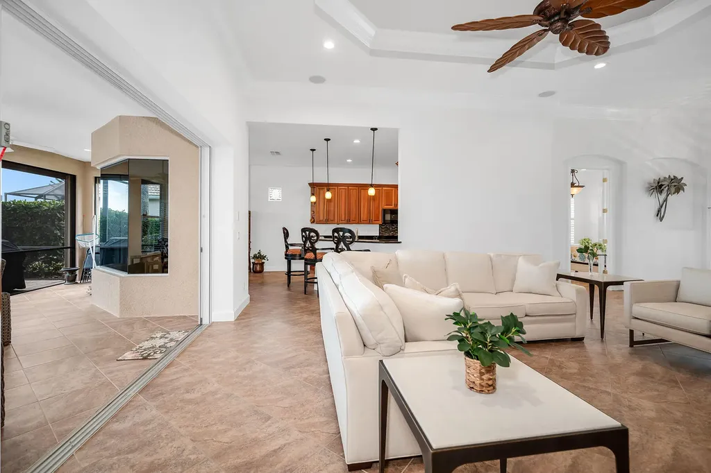 8264 Potomac Lane Naples FL 34104