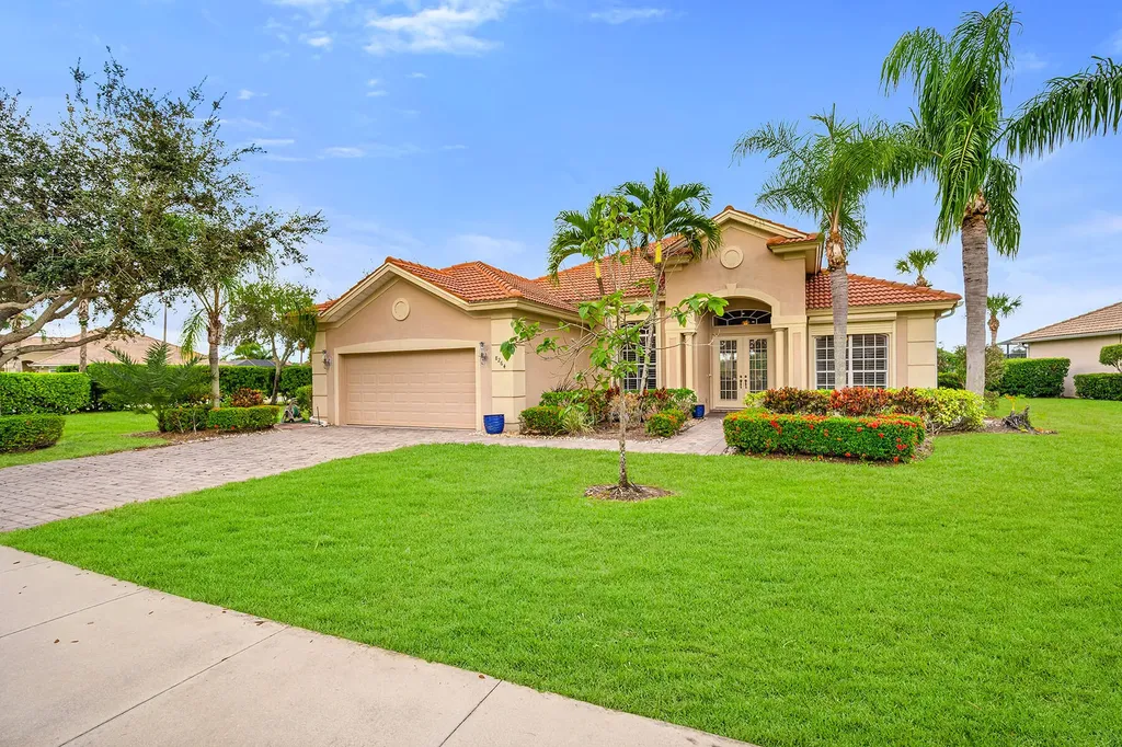 8264 Potomac Lane Naples FL 34104