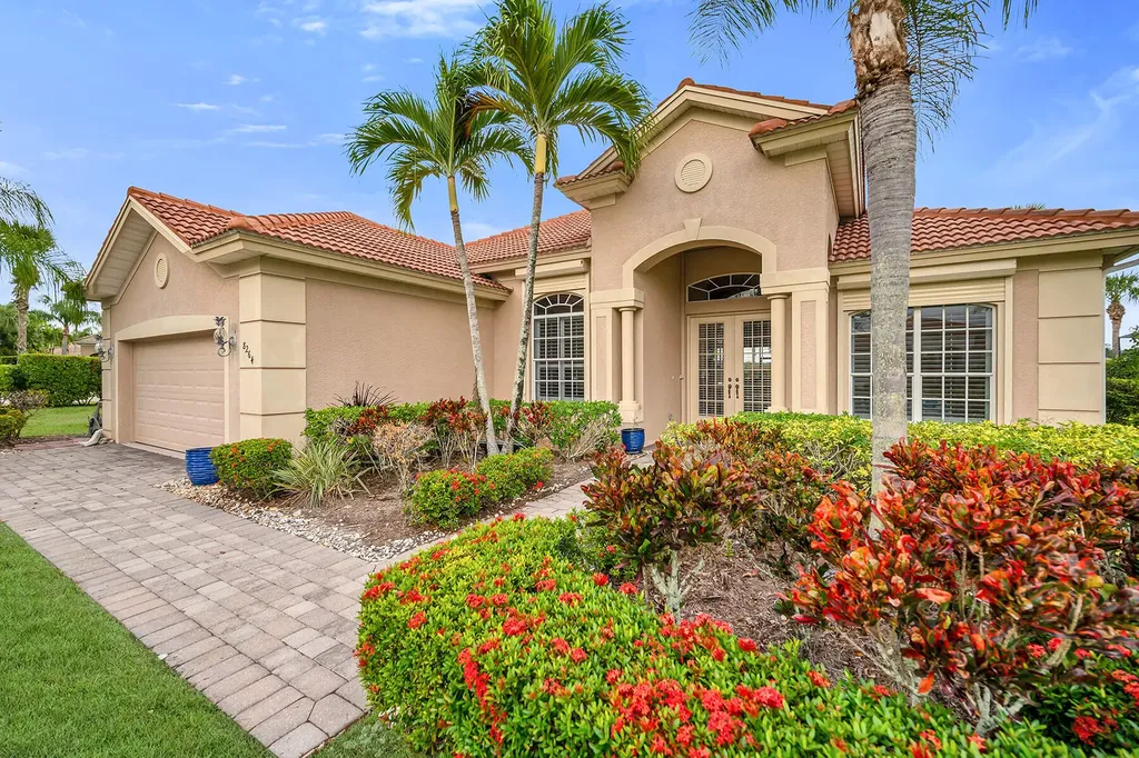 8264 Potomac Lane Naples FL 34104