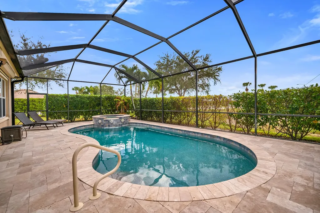 8264 Potomac Lane Naples FL 34104