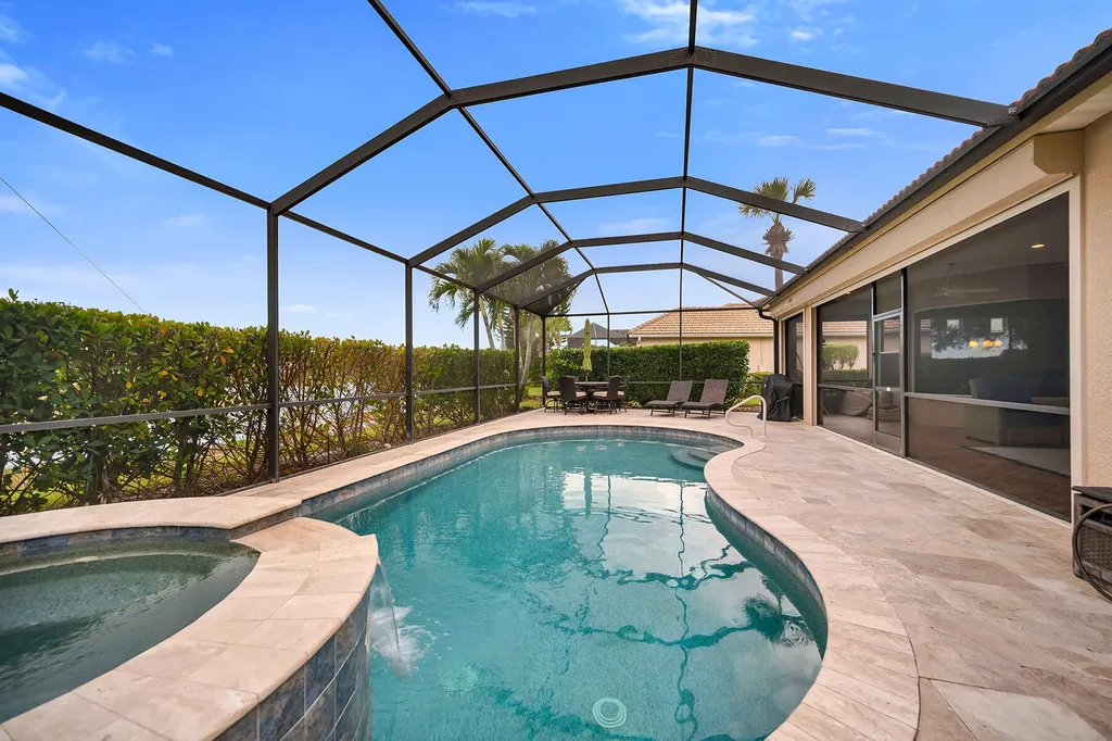 8264 Potomac Lane Naples FL 34104