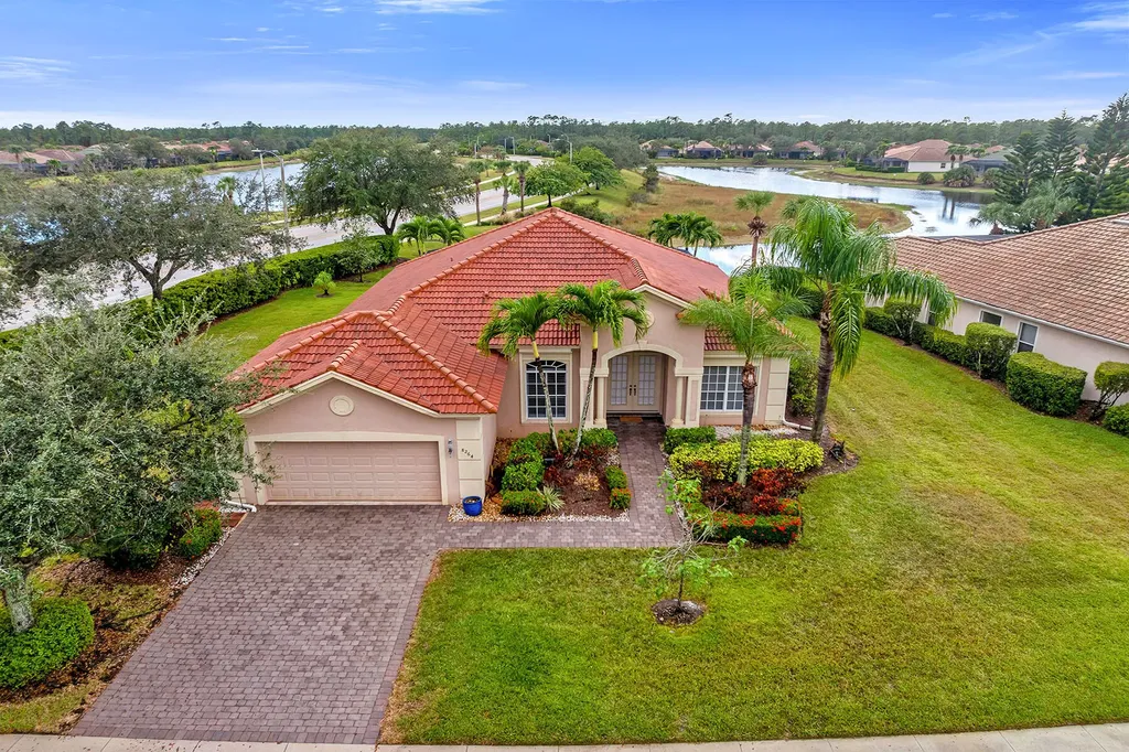 8264 Potomac Lane Naples FL 34104