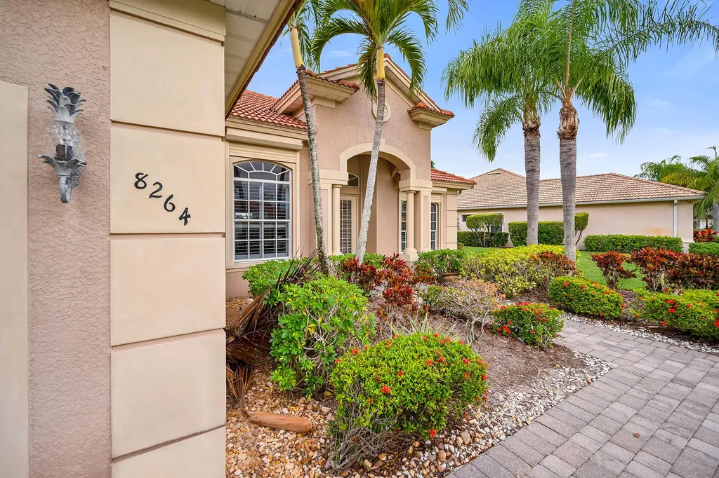 8264 Potomac Lane Naples FL 34104