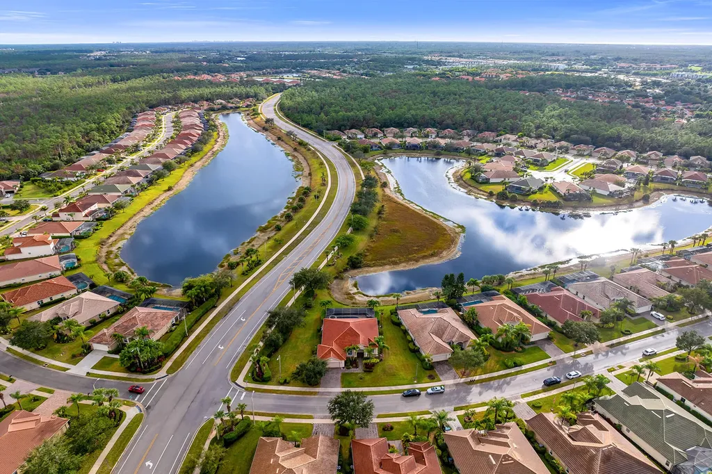 8264 Potomac Lane Naples FL 34104