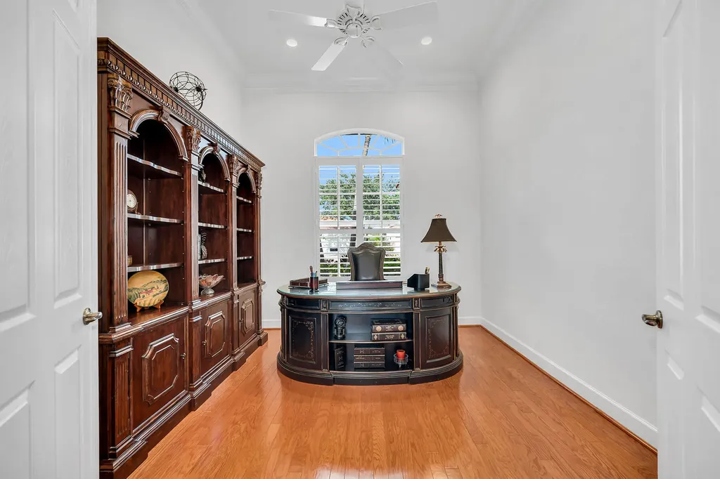 8264 Potomac Lane Naples FL 34104