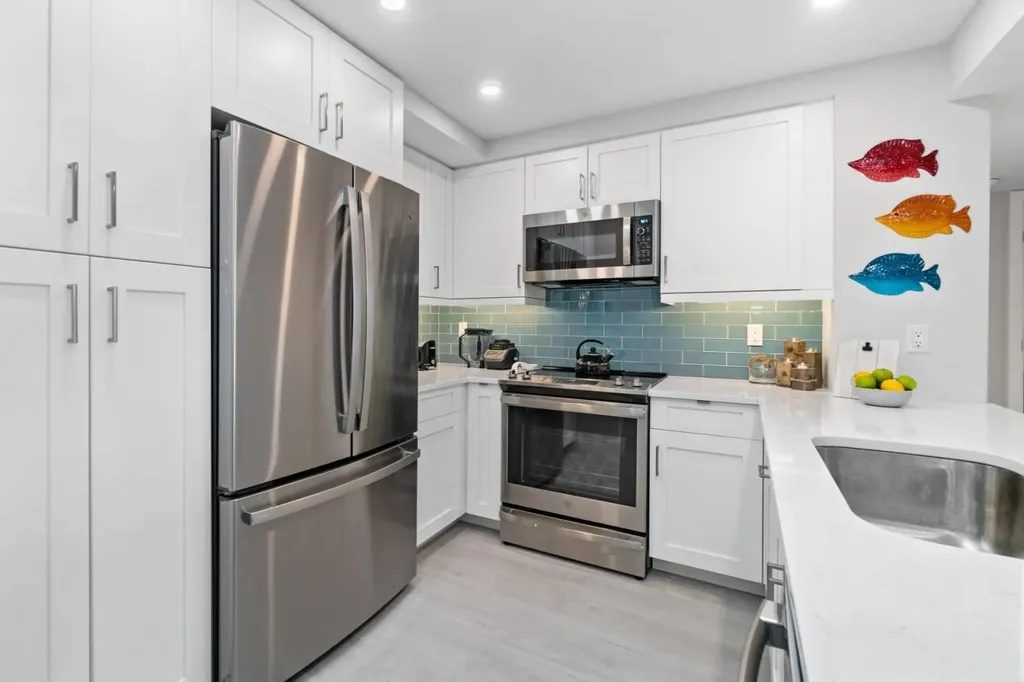 Marco Island FL, 380 Seaview Court, Unit 1209