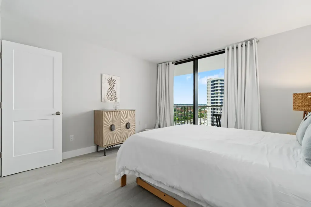 380 Seaview Court Marco Island FL 34145