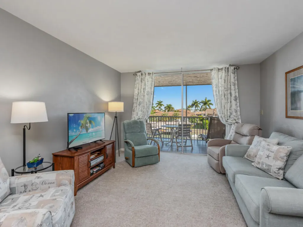 893 Collier Court Marco Island FL 34145