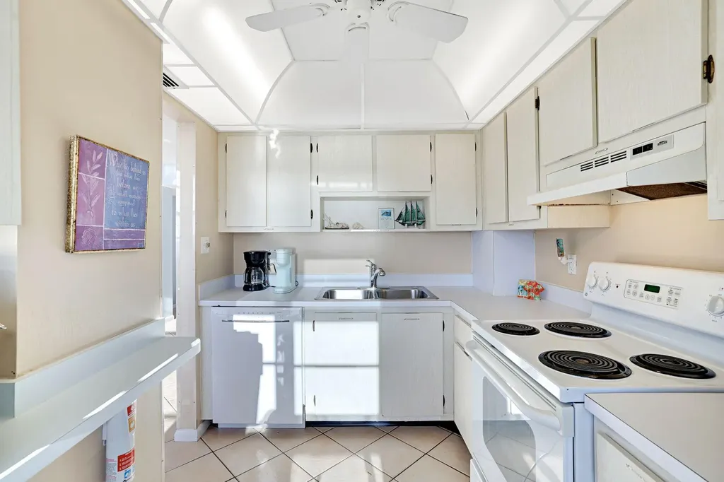 440 Seaview Court Marco Island FL 34145