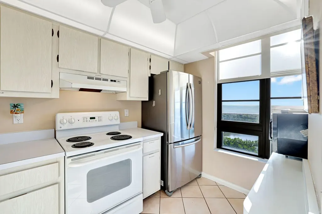 440 Seaview Court Marco Island FL 34145