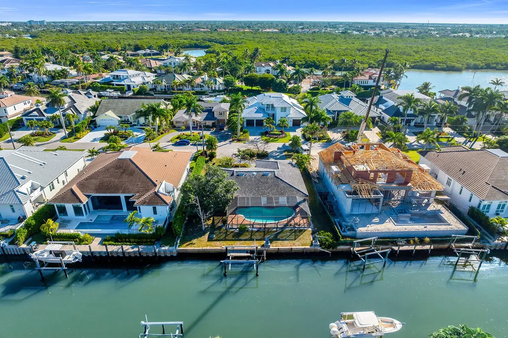 2170 Snook Drive Naples FL 34102