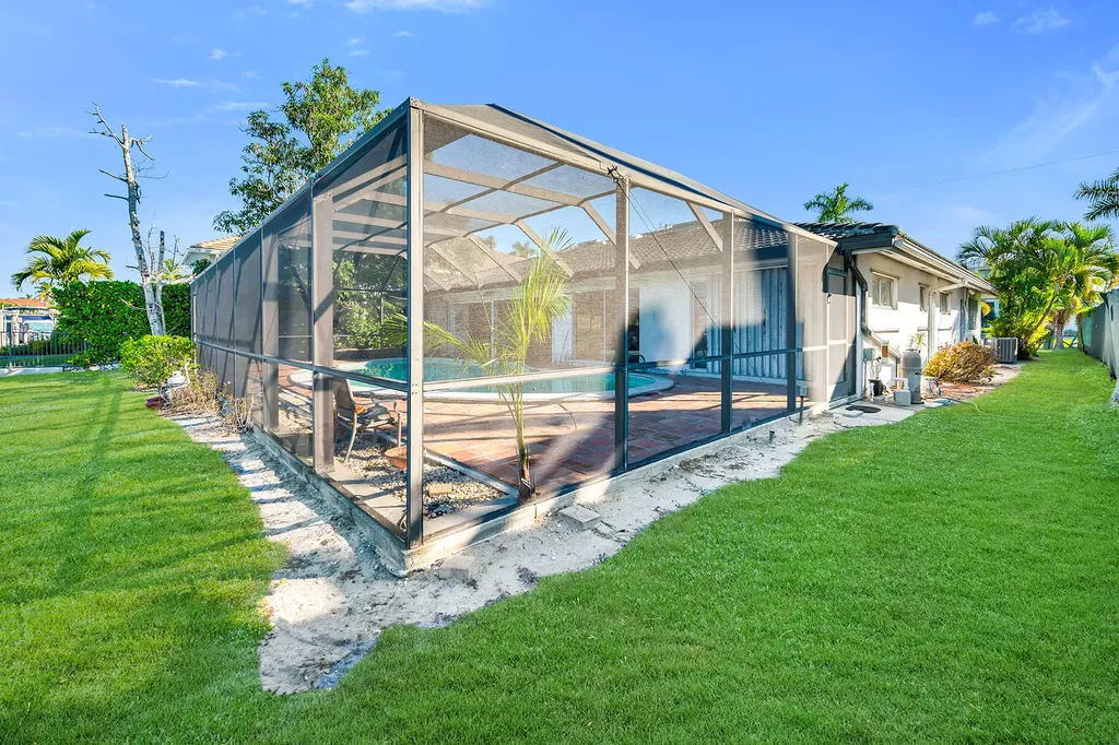 2170 Snook Drive Naples FL 34102