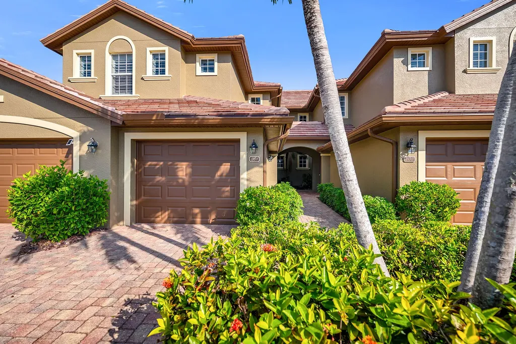 6689 Alden Woods Circle Naples FL 34113