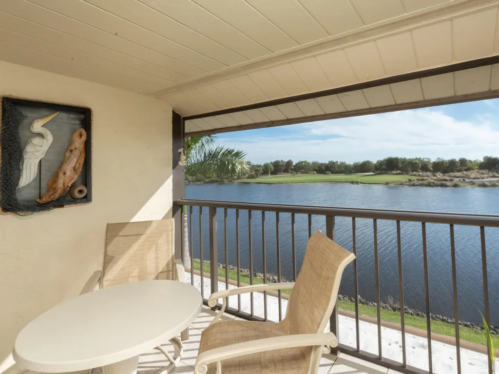 1532 Mainsail Drive Naples FL 34114