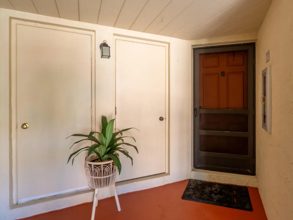 1532 Mainsail Drive Naples FL 34114