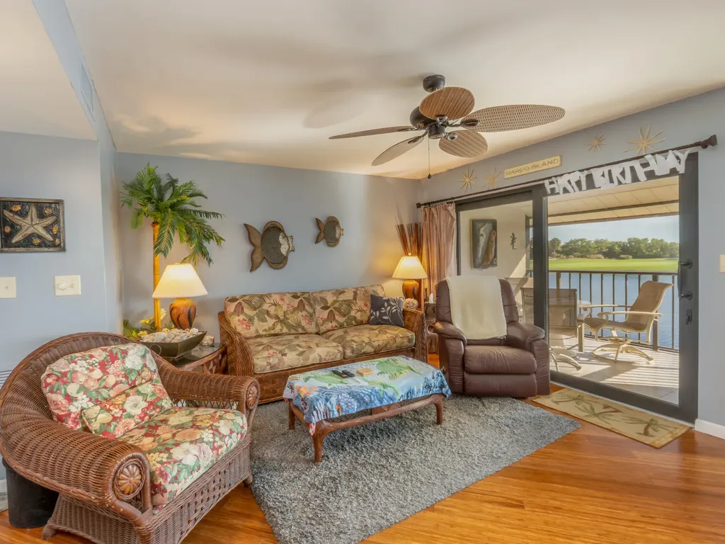 1532 Mainsail Drive Naples FL 34114