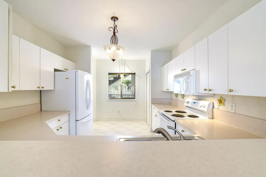 7839 Regal Heron Circle Naples FL 34104