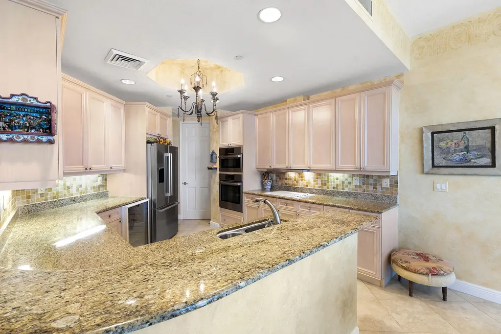 1079 Bald Eagle Drive Marco Island FL 34145