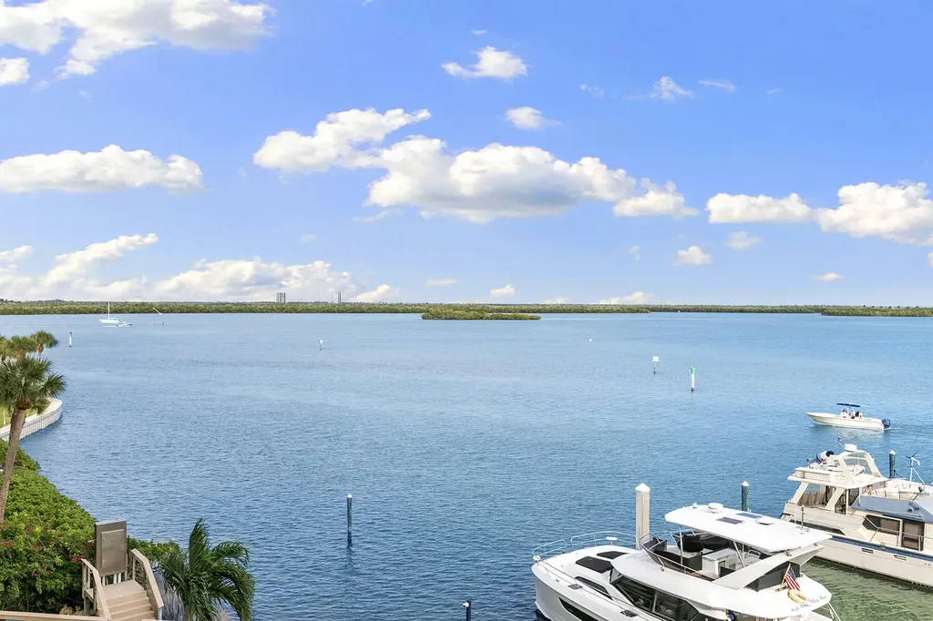 1079 Bald Eagle Drive Marco Island FL 34145