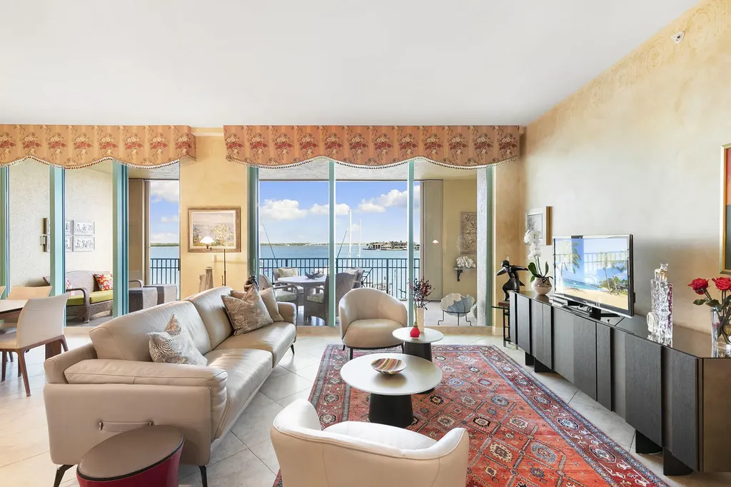 1079 Bald Eagle Drive Marco Island FL 34145