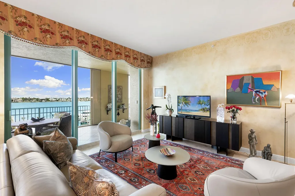 1079 Bald Eagle Drive Marco Island FL 34145