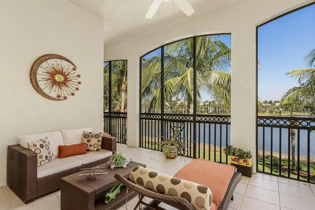 9283 Museo Circle Naples FL 34114