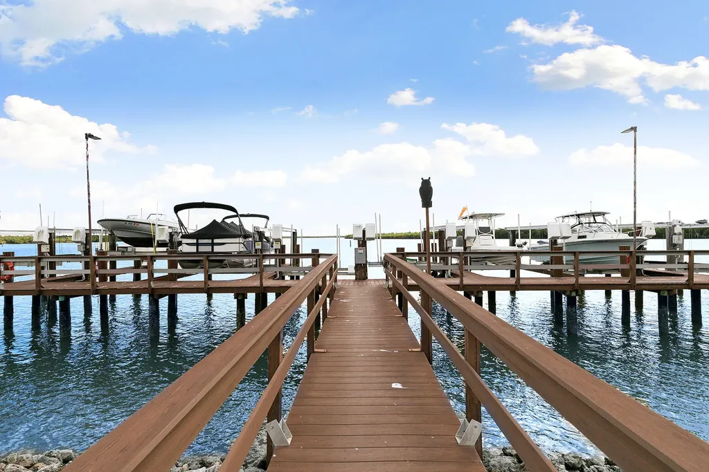 611 Palm Avenue Goodland FL 34140