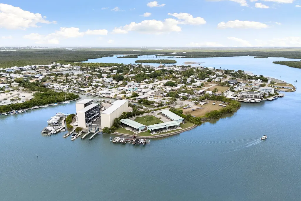 611 Palm Avenue Goodland FL 34140